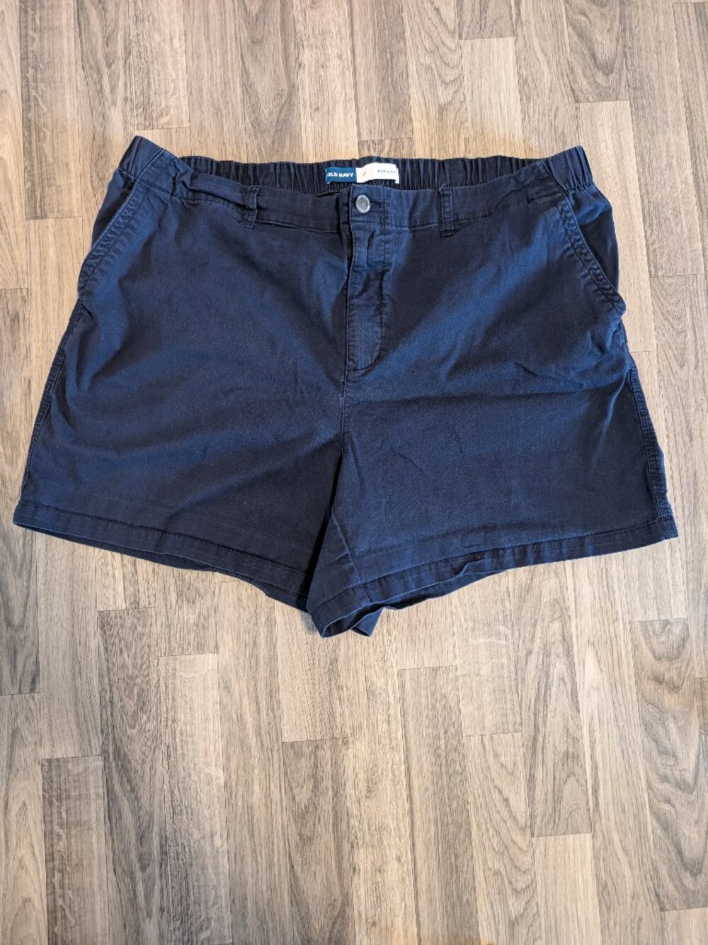 Old Navy Women's Plus Mid-Rise Chino Shorts, 3x, Navy Blue